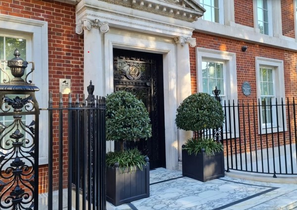 £1 million interest only mortgage for couple buying family home 