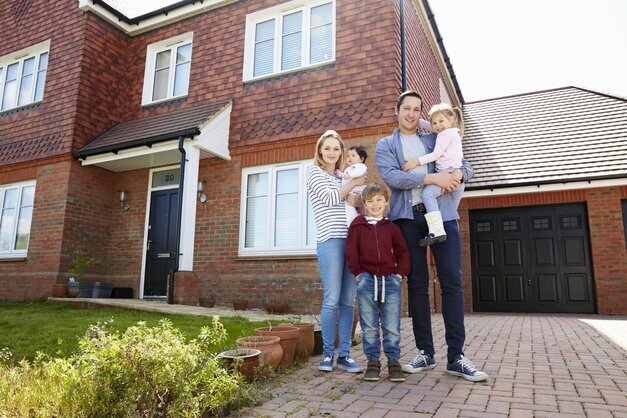 Which lenders offer the most competitively priced £500,000 and £750,000 mortgages?