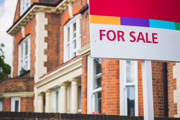Mortgage lenders still making rate changes